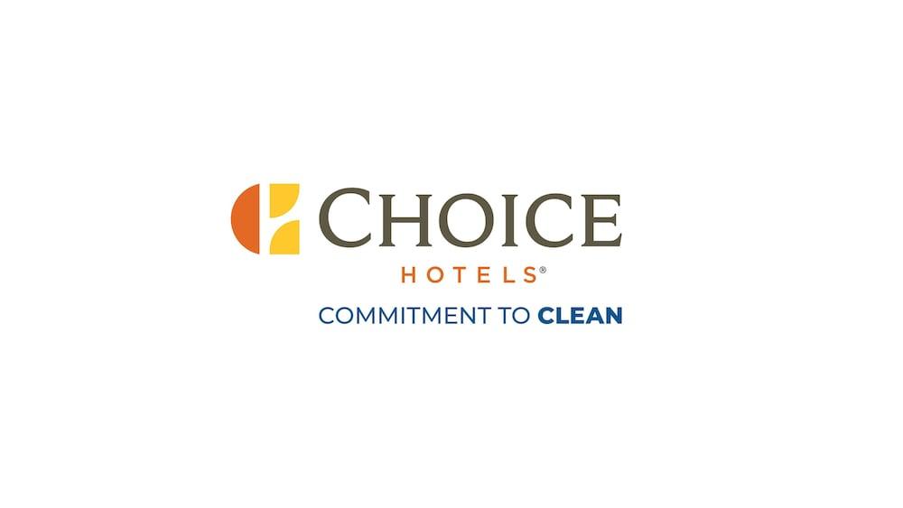 Quality Inn & Suites Montgomery East Carmichael Rd מראה חיצוני תמונה