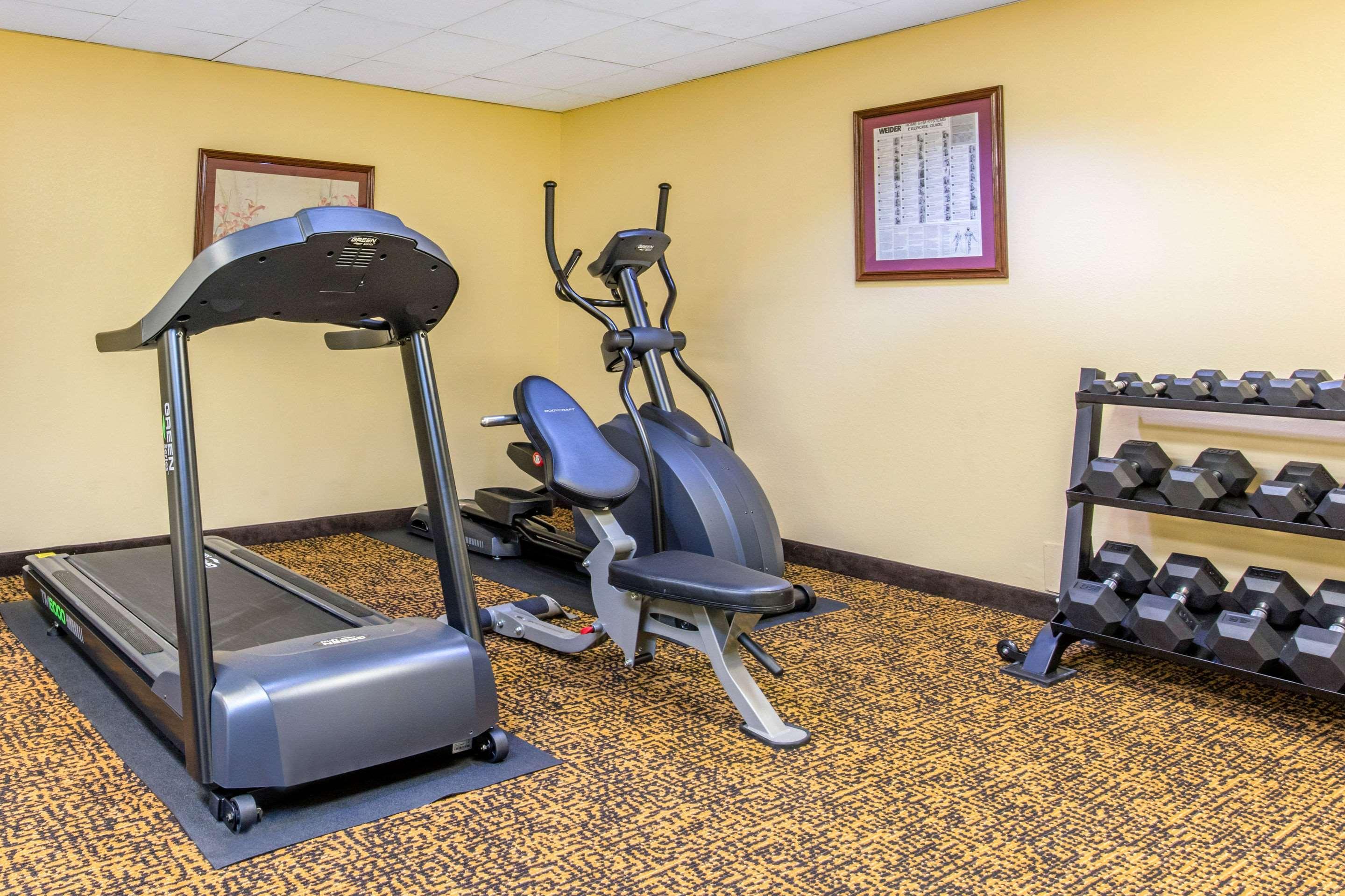 Quality Inn & Suites Montgomery East Carmichael Rd מראה חיצוני תמונה