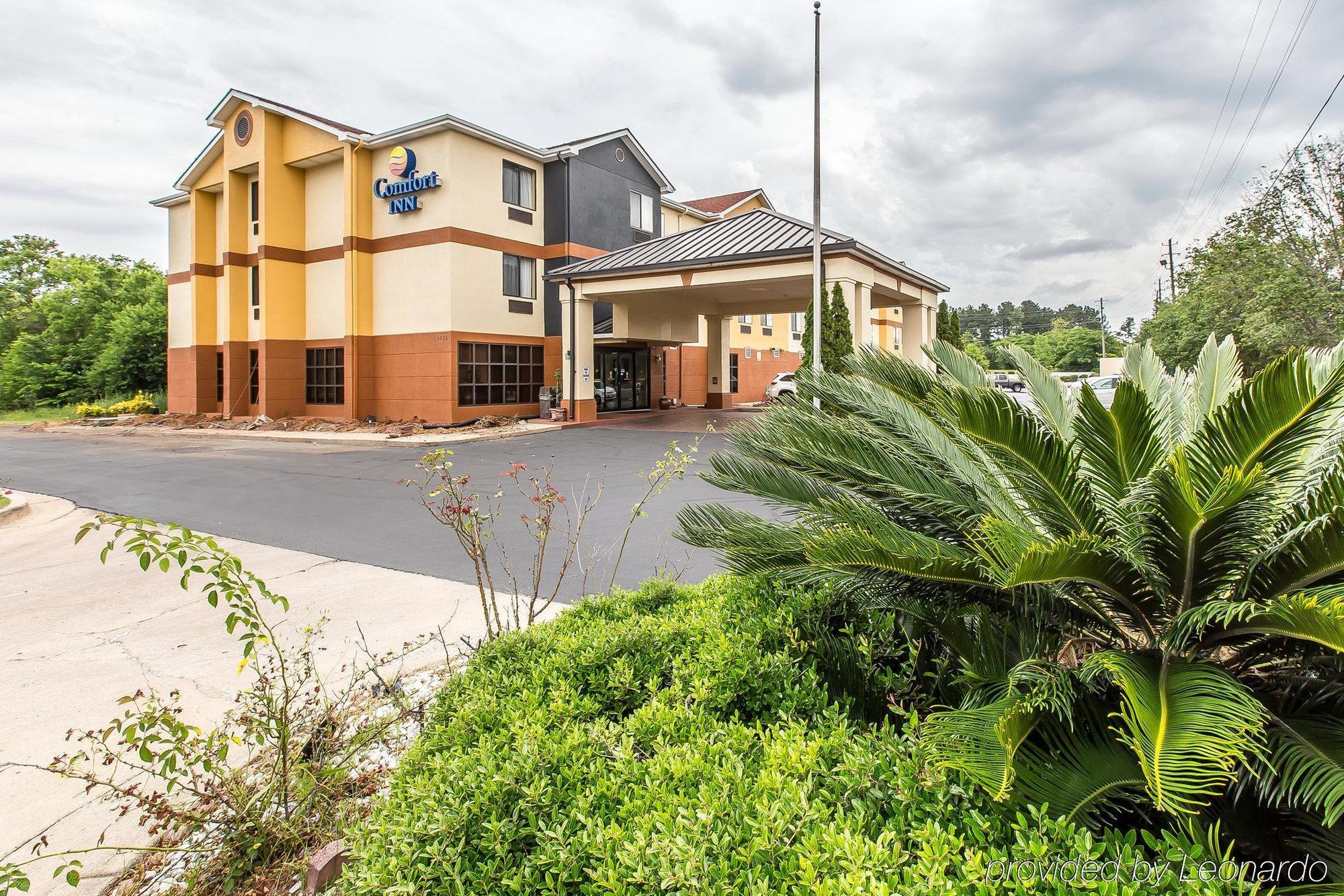 Quality Inn & Suites Montgomery East Carmichael Rd מראה חיצוני תמונה